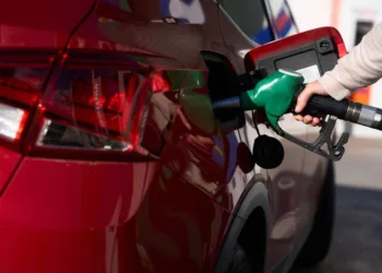 FACUA critica que el PSOE eluda fijar precios máximos para los combustibles y opte por el maquillaje fiscal reclamado por las empresas que inflan sus beneficios