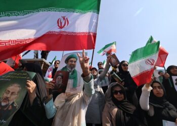 The New York Times insta a Trump a poner fin a guerra contra Irán