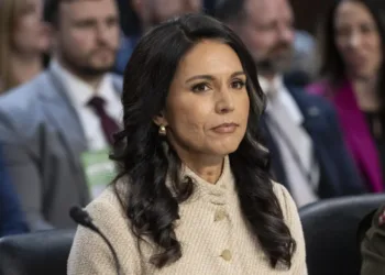 Directora de inteligencia de EE.UU. desmiente el principal objetivo de la guerra: «Irán no estaba produciendo armas nucleares»