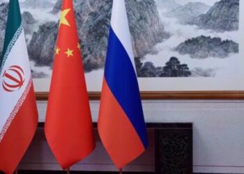 Rusia y China piden desescalada para desbloquear el estrecho de Ormuz