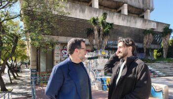 Adelante Andalucía se compromete a limitar los precios de alquiler por barrios para que no se vaya el 60% del salario en vivienda