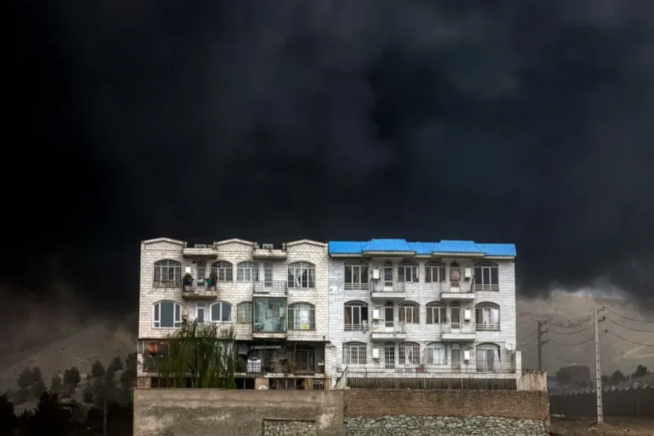 Canciller de Irán califica de «ecocidio» ataque israelí a depósitos de combustible