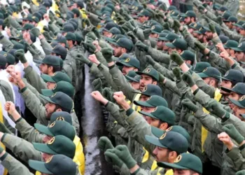 Irán moviliza a un millón de hombres para combate terrestre ante amenaza de EE.UU.