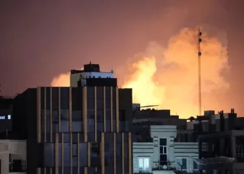 Más de 10.000 civiles huyen de Líbano a Siria tras bombardeos israelíes