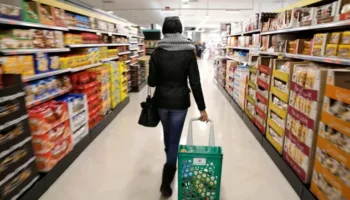 Argentina: Salarios y consumo caen bajo gestión Milei