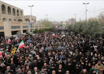 Una manifestación masiva en Teherán condena los ataques de EEUU e Israel