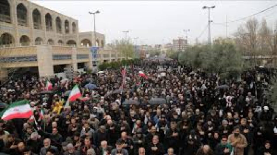 Una manifestación masiva en Teherán condena los ataques de EEUU e Israel