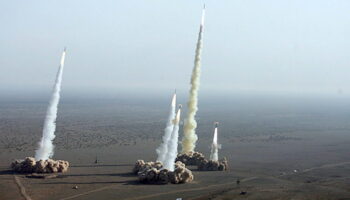 Las reservas de misiles de EE.UU. Tomahawk e interceptores SM-3 son muy limitadas: Incertidumbre ante la cantidad de misiles hipersónicos iraníes en reserva