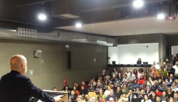 CCOO responde a CEOE: pedir quitar impuestos y más ayudas públicas es incompatible