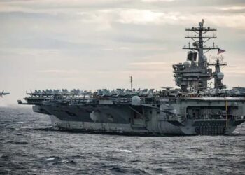 Irán ataca con misiles antibuque al portaaviones estadounidense USS Abraham Lincoln