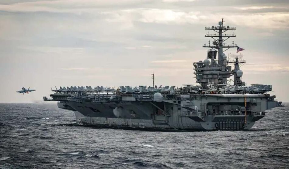 Irán ataca con misiles antibuque al portaaviones estadounidense USS Abraham Lincoln