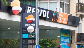 Repsol y su filial Petronor tienen los precios medios más caros de las diez principales cadenas de gasolineras