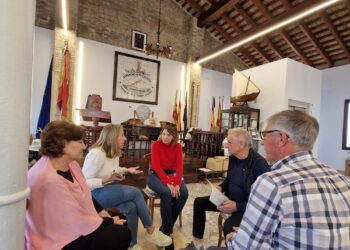 Compromís propone una ley para reconocer la pesca profesional de la Albufera