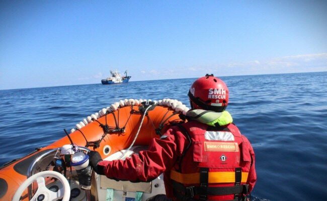 La ONG Salvamento Marítimo Humanitario (SMH) denuncia la impunidad que impera en el Mediterráneo y advierte del endurecimiento de las rutas migratorias  