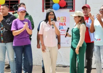 Presidenta (E) Delcy Rodríguez: El camino para Venezuela es la consolidación de la democracia participativa