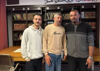 Gaza abre biblioteca en medio de ofensiva israelí como símbolo de resistencia