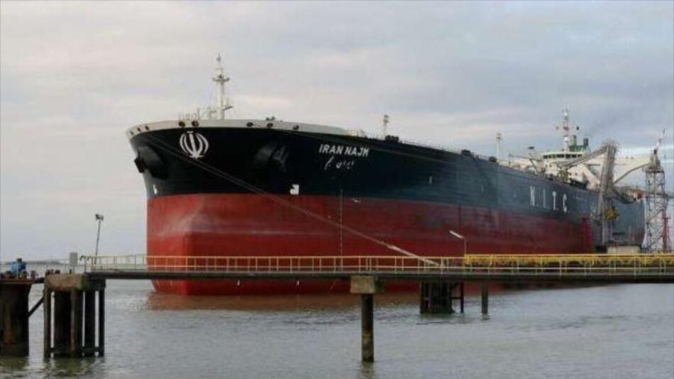Lloyd’s: 26 buques iraníes rompen el bloqueo naval estadounidense