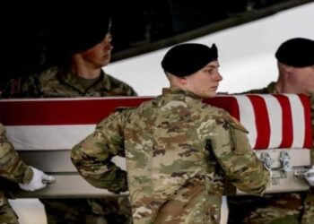 Funcionario revela que EEUU encubre sus bajas en la guerra contra Irán
