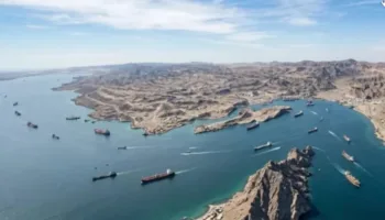 CGRI de Irán anuncia nueva estrategia de control en el estrecho de Ormuz