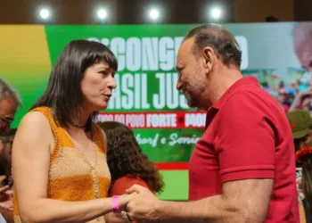 Pontón destaca a sintonía do BNG co PT de Lula da Silva a favor da paz, do dereito internacional e da xustiza social