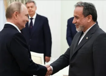 Araghchi llega a Rusia en medio de tensión con EE. UU.