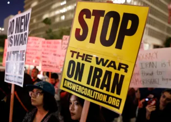 Senadores republicanos plantean preocupación por guerra contra Irán