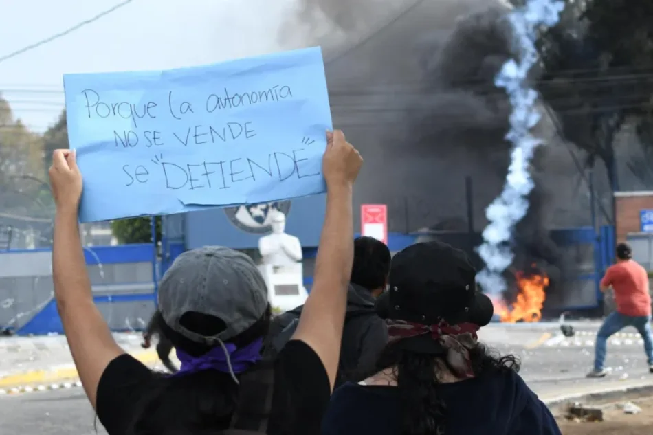 Guatemala: Estudiantes toman universidad en medio de tensiones por la elección del rector