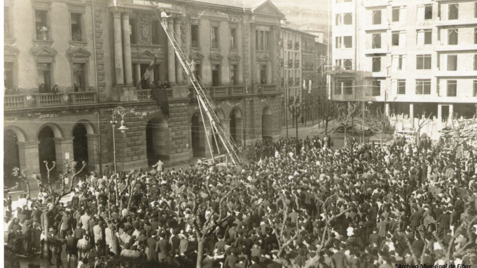IU CyL reivindica la República en el 95 aniversario del 14 de abril