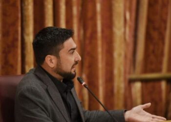 IU denuncia la censura del alcalde José Luis Sanz al prohibir la proyección del documental Salud no responde en centros cívicos de Sevilla