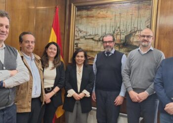 CCOO y UGT rechazan cualquier intento de intromisión de empresas extranjeras que cuestionen la reserva de pabellón en los servicios portuarios españoles