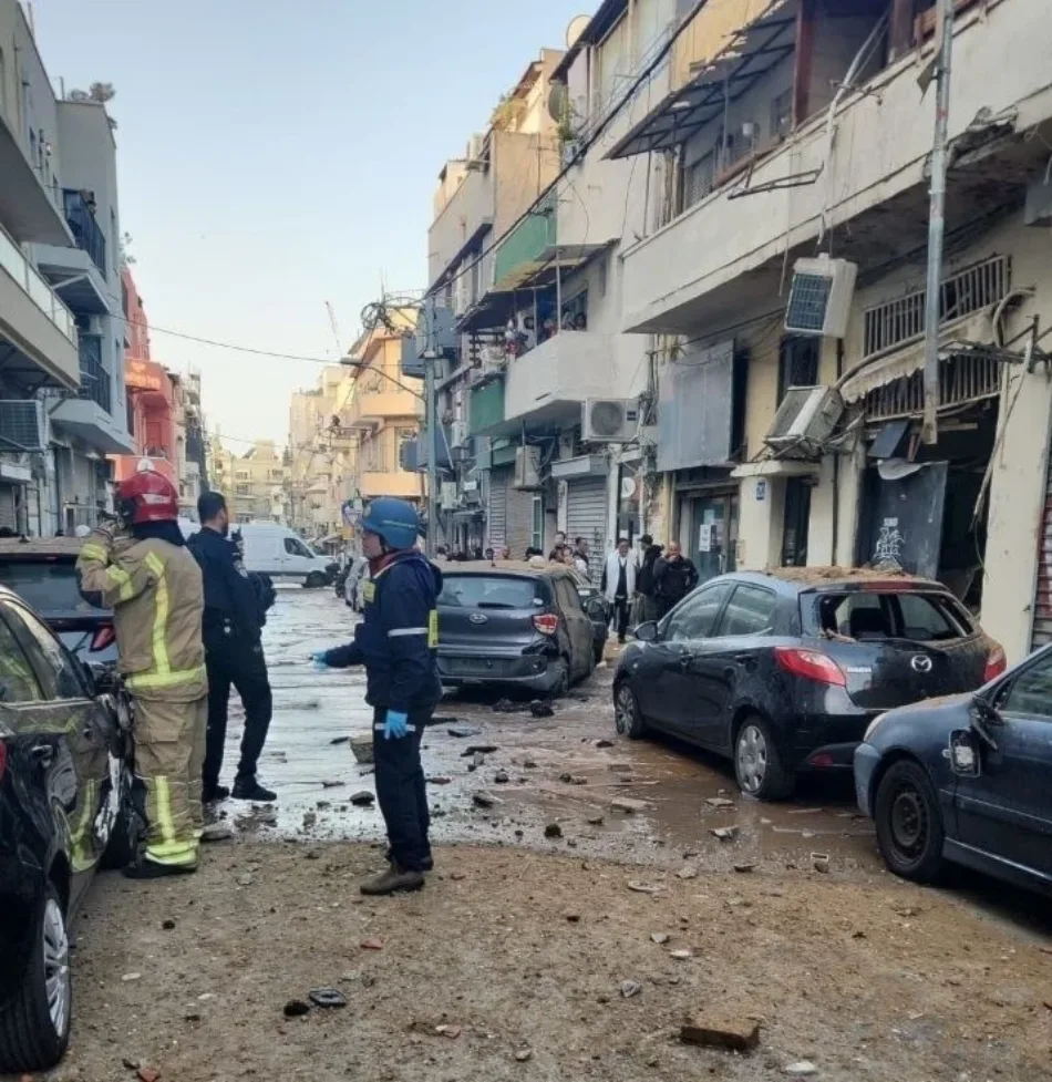 Misiles iraníes impactan en «Tel Aviv» y sus alrededores