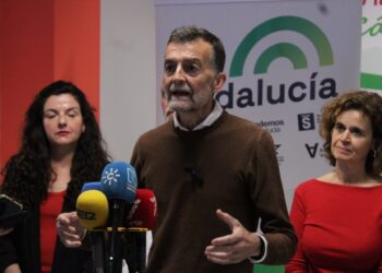 Maíllo presenta en Cádiz la proposición de ley registrada hoy en el Congreso e impulsada desde Andalucía para erradicar las ‘listas negras’ de las empresas para amedrentar a sus plantillas