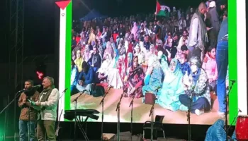 Santiago exige que se cumpla de inmediato con el referéndum de autodeterminación para el Sáhara durante el 50 aniversario de la República Árabe Saharaui en los campamentos de Tinduf