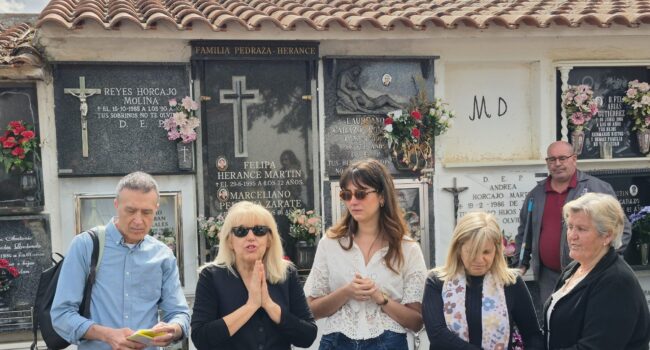La familia de Eustasio Herance Martín recibe sus restos tras haber sido exhumado e identificado genéticamente por la ARMH