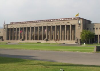 Condenados tres altos oficiales del ejército chileno por quemar archivos de la dictadura