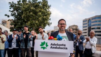 José Ignacio García arranca la campaña de Adelante Andalucía desde Málaga llamando a “votar lo que sientes”