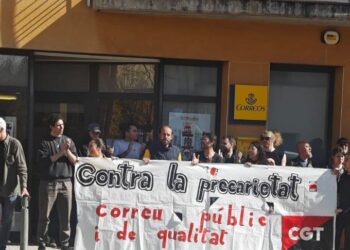 CGT califica de “despropósito” el arranque del proceso de regularización de personas migrantes en las oficinas de Correos