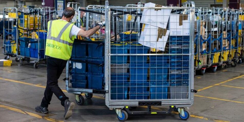 El grupo Sumar coincide con CCOO el que el modelo laboral de Correos es insostenible, y exige un cambio de rumbo