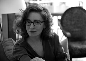 “La hija del sordo”. Julia Montejo escribe una novela sobre la ley del silencio como herencia