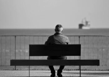 La soledad afecta a la pérdida de memoria, pero no acelera su deterioro progresivo