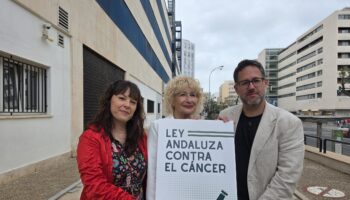 Adelante Andalucía presenta Ley contra el Cáncer junto a Ángela Claverol de Amama