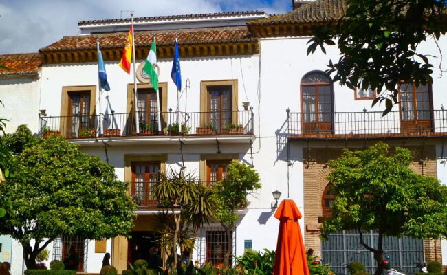 CGT denuncia la externalización del servicio médico en el Ayuntamiento de Marbella: «Viola el derecho al trabajo saludable»