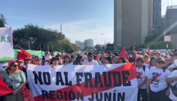 La Corte electoral peruana rechaza la propuesta de comicios extras por ser inviables