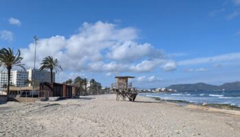 Playas en retroceso buscan cómo sobrevivir al cambio climático