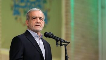 El presidente de Irán califica de crimen de guerra amenazas de Trump