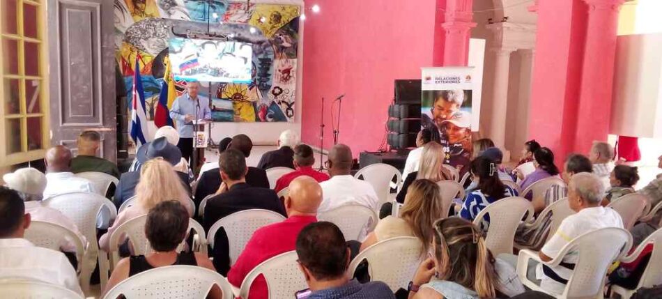 Recuerdan en Cuba rescate de Hugo Chávez tras golpe de Estado en 2002