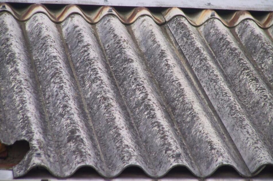 CCOO PV alerta sobre los riesgos del proyecto de vertedero de fibrocemento con amianto en Losa del Obispo