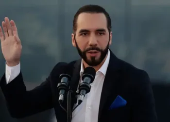 Denuncian más de 47.000 despidos públicos en El Salvador desde 2019