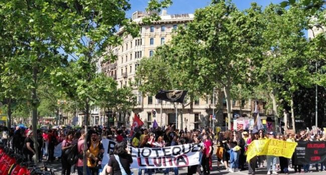 BComú, Junts i ERC forcen un Plenari per denunciar la manca de diàleg de Collboni amb els treballadors municipals en vaga