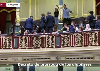 El Sindicat de Llogateres llama a una huelga general por la vivienda tras la votación que ha tumbado las prórrogas del alquiler